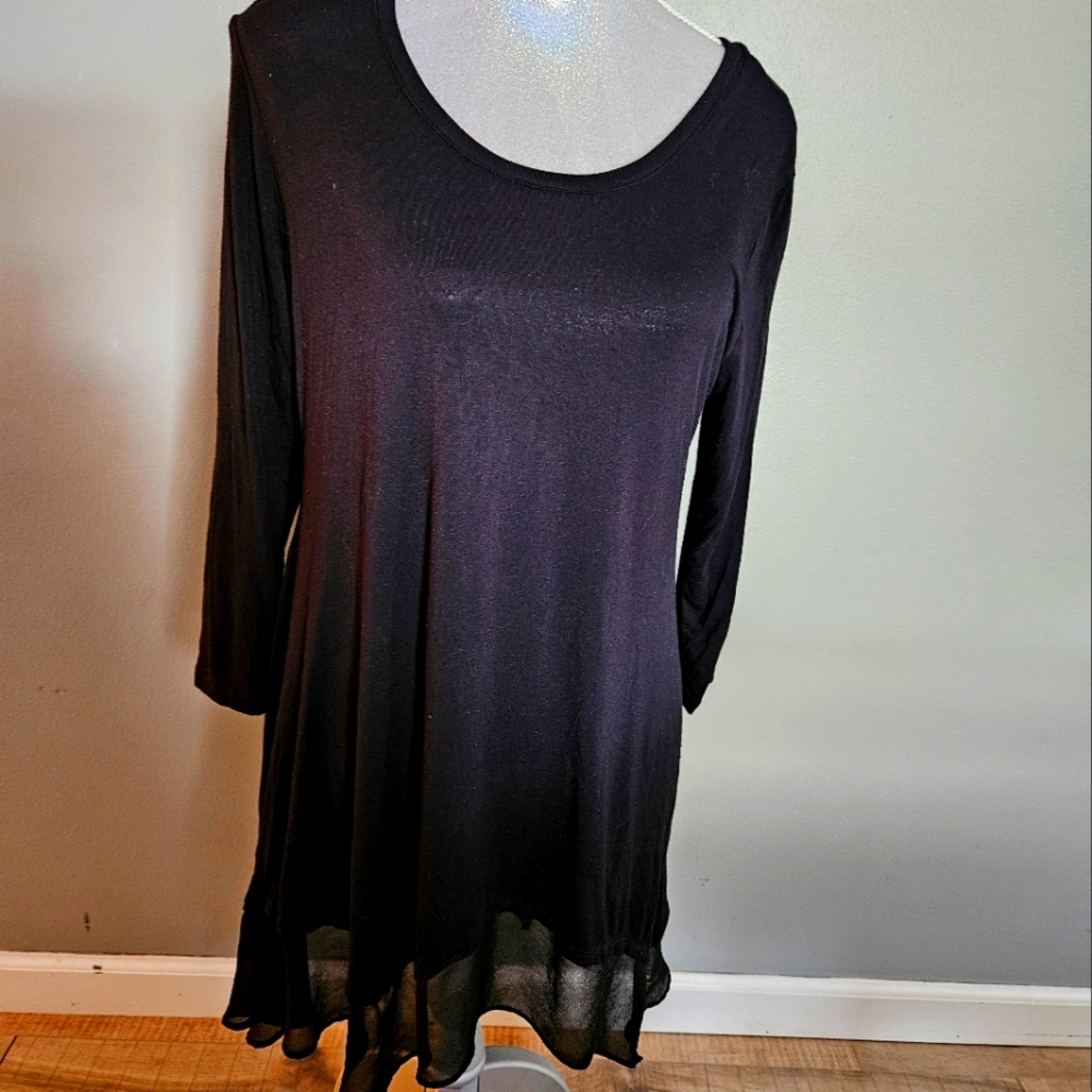 LOGO Black Three Quarter Sleeve Top With Chiffon